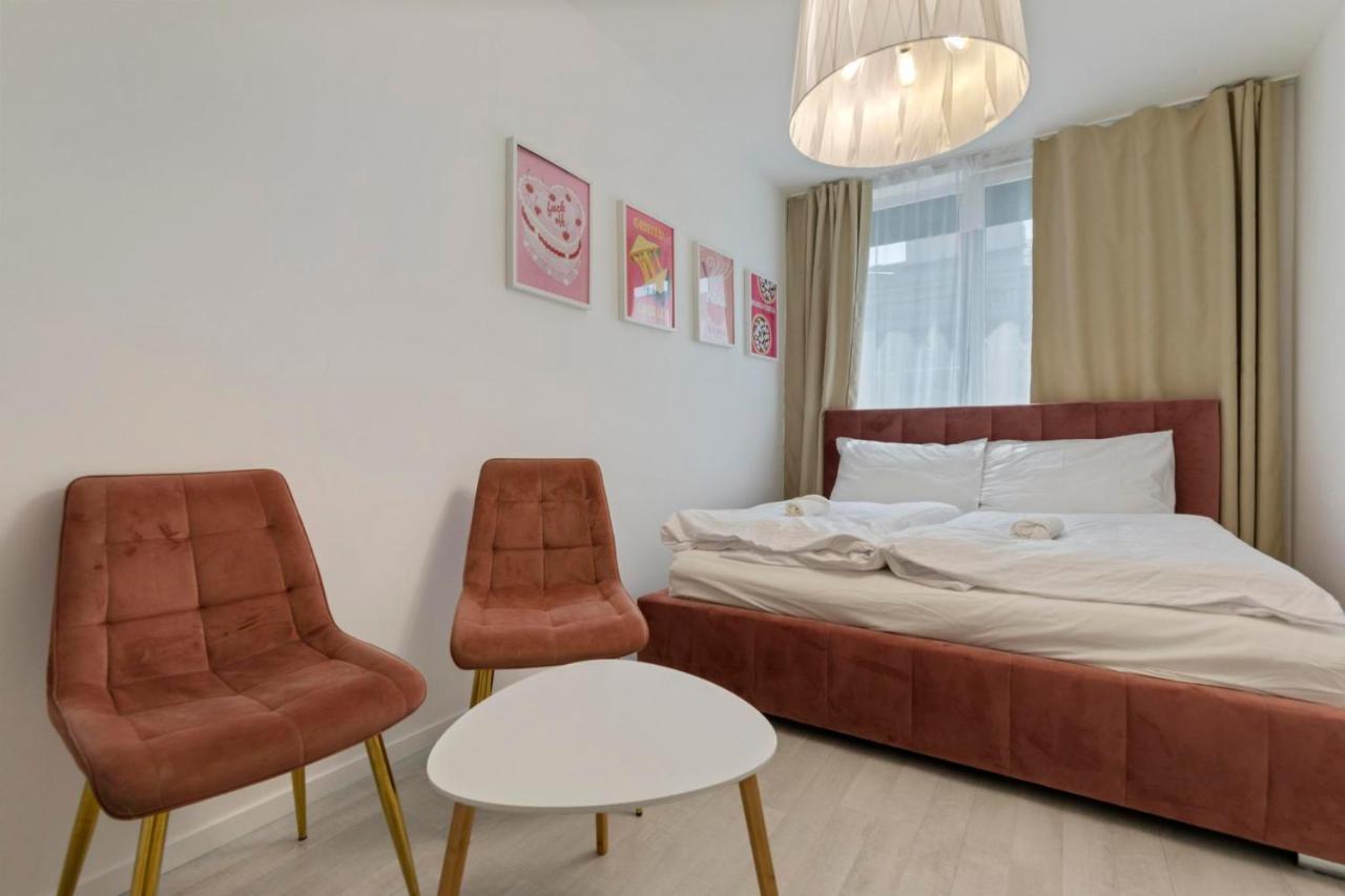 דירות ברטיסלאבה Lam Pink - Jacuzzi - Ac - Ps4 מראה חיצוני תמונה