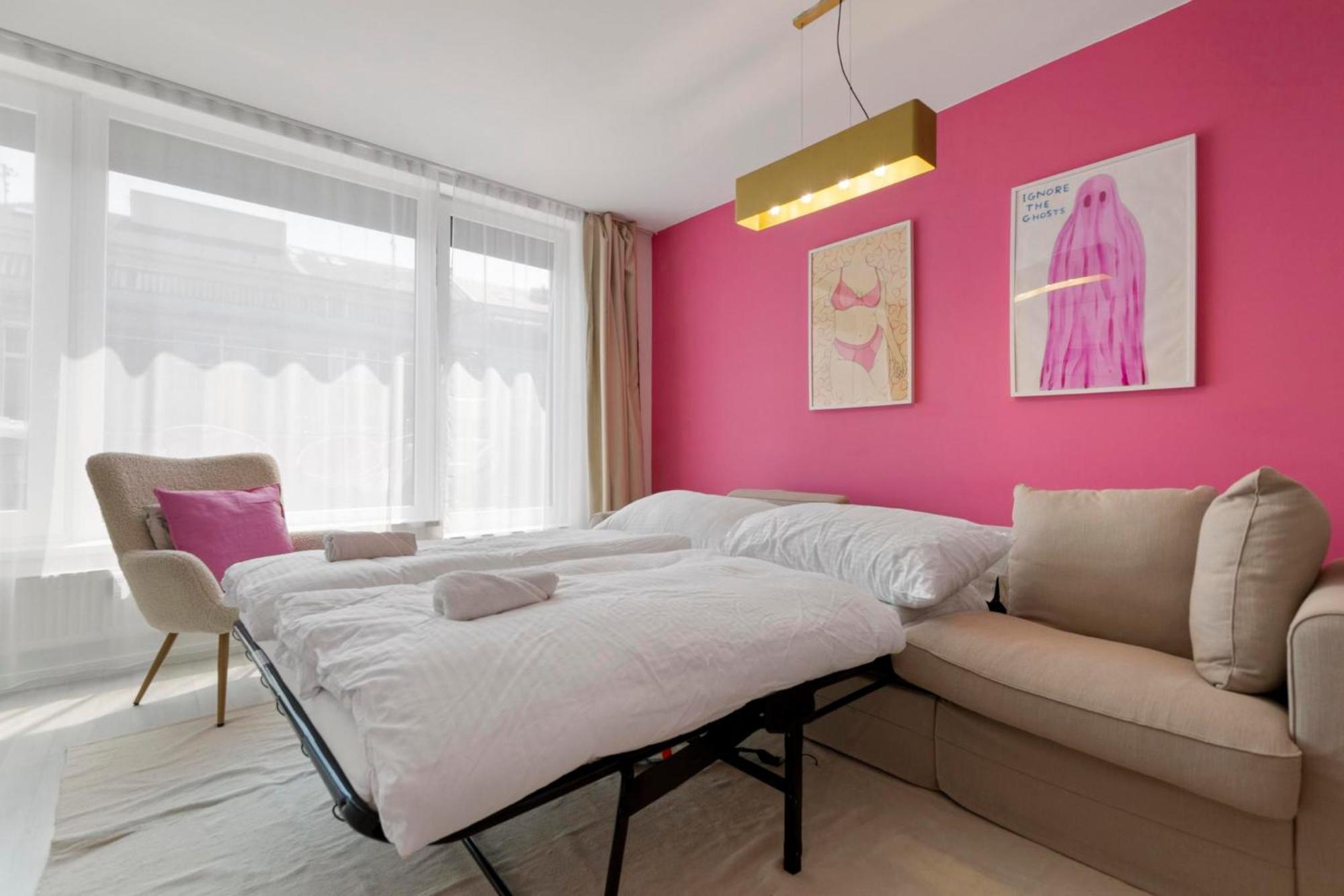 דירות ברטיסלאבה Lam Pink - Jacuzzi - Ac - Ps4 מראה חיצוני תמונה